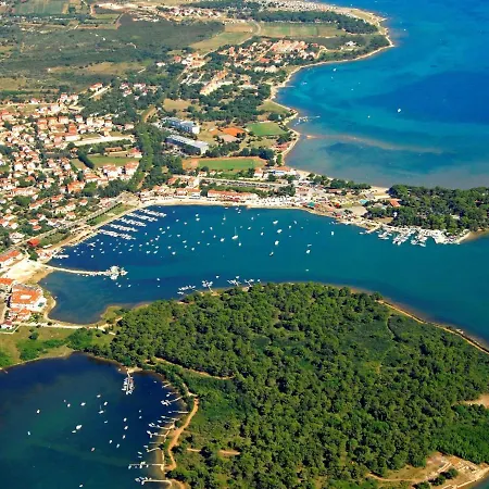 Hilde Blue-4 By Interhome