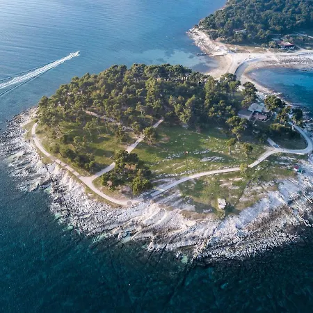 Hilde Blue-4 By Interhome