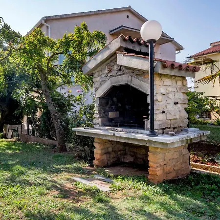 Hilde Blue-4 By Interhome