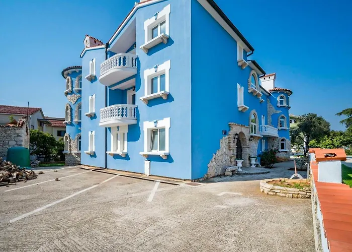 Hilde Blue-4 By Interhome Apartman *