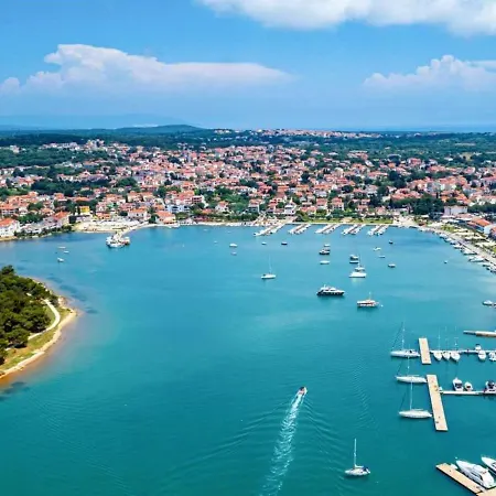 Hilde Blue-4 By Interhome