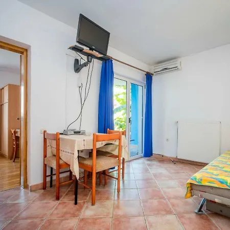 Apartment Hilde Blue-4 By Interhome *